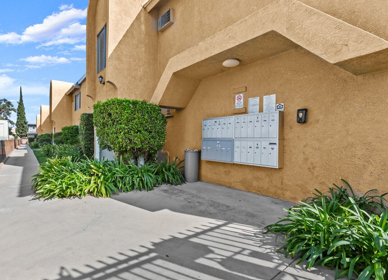 Photo - 6810 Milwood