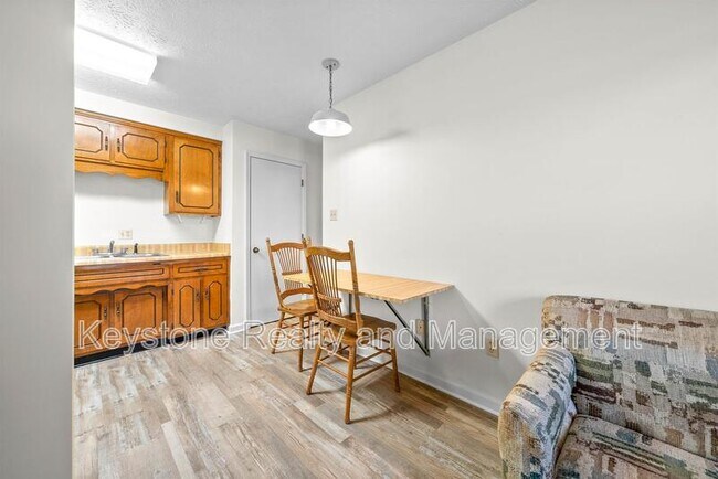 0 100 Laurel Cove Dr Unit 9