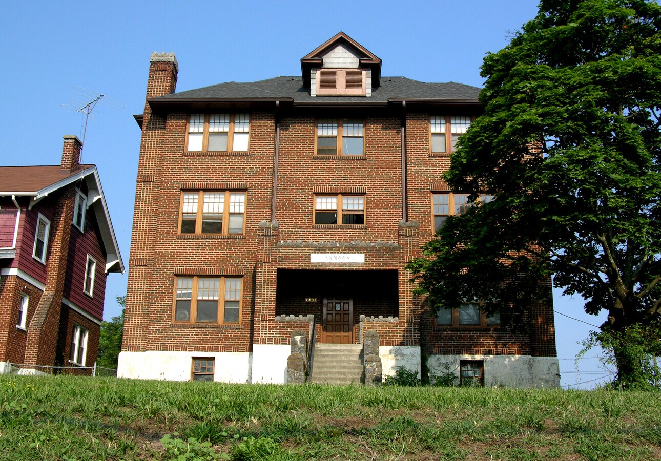 From Grandin Road to the east - Morris Apartments