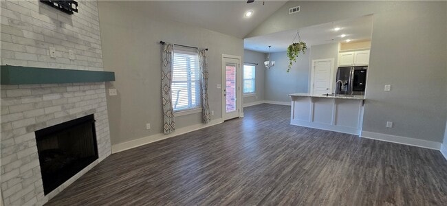 Photo - 511 Captain Stockton St