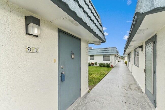 Photo - 91 Waterford D