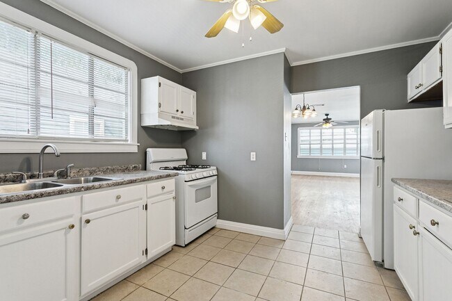 Photo - dsk638 Unit 638