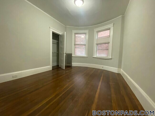 Photo - 34 Orkney Rd Unit 2