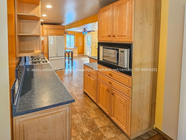 Photo - Exquisite Home among the Oak Trees