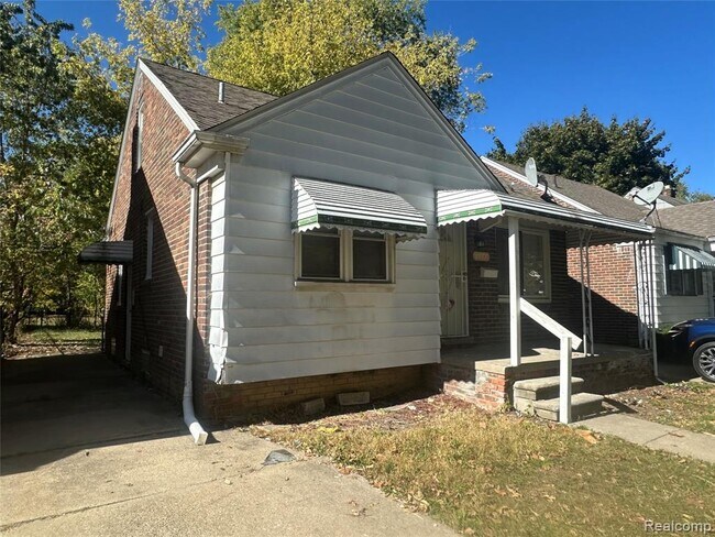 Photo - 7777 Auburn St