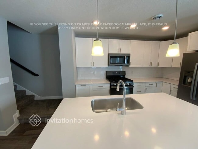 Photo - 10900 Everest Pl N