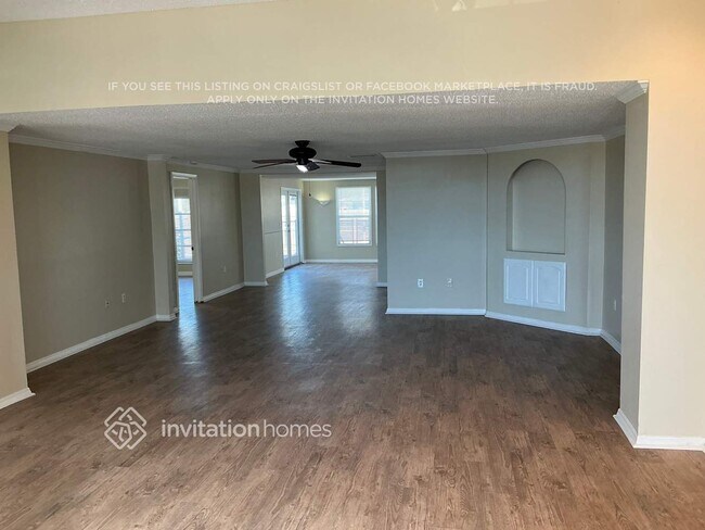 Photo - 178 Sandhurst Dr