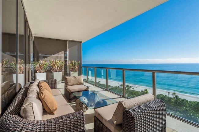 Building Photo - 9705 Collins Ave Unit 1402N