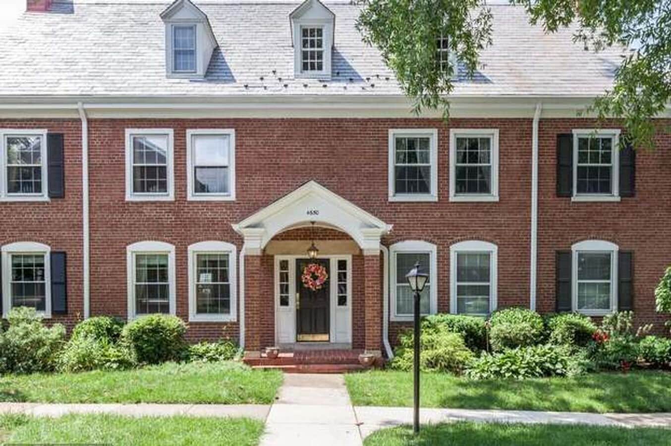 Spacious Bright Condo in Fairlington - Spacious Bright Condo in Fairlington Unit A1