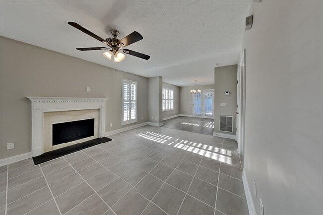 Photo - 5021 Limerick Ln