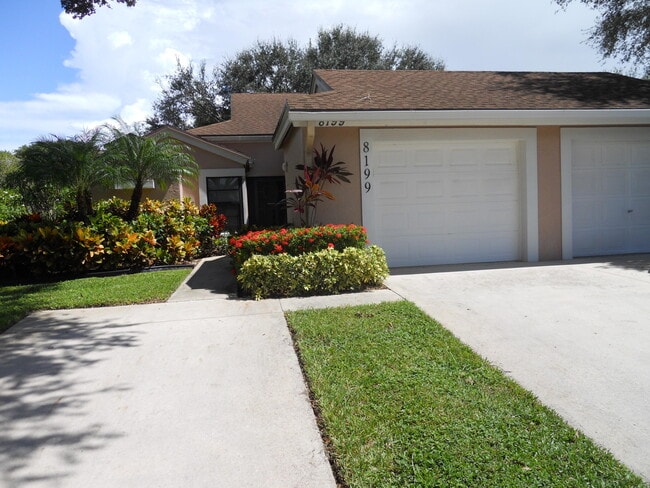 Photo - 8199 Springlake Dr