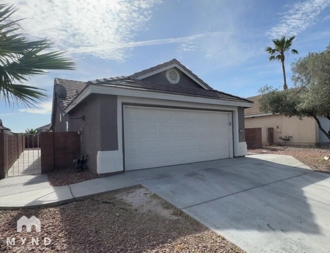 Building Photo - 5574 Crestlock Dr