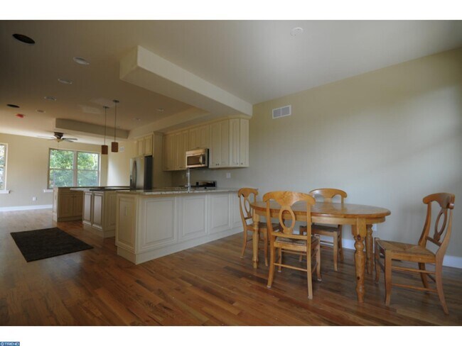 Photo - 242 Krams Ave