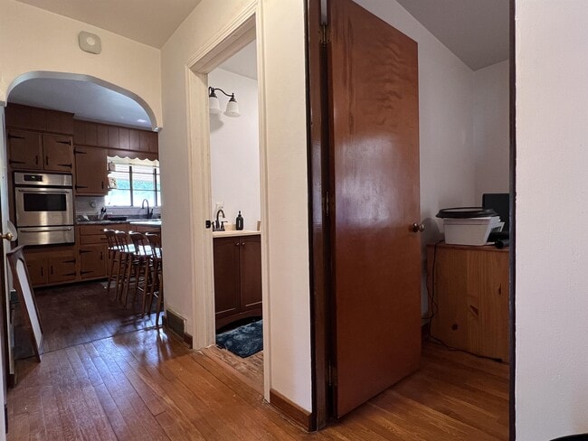 Photo - 1135 Sunset Dr