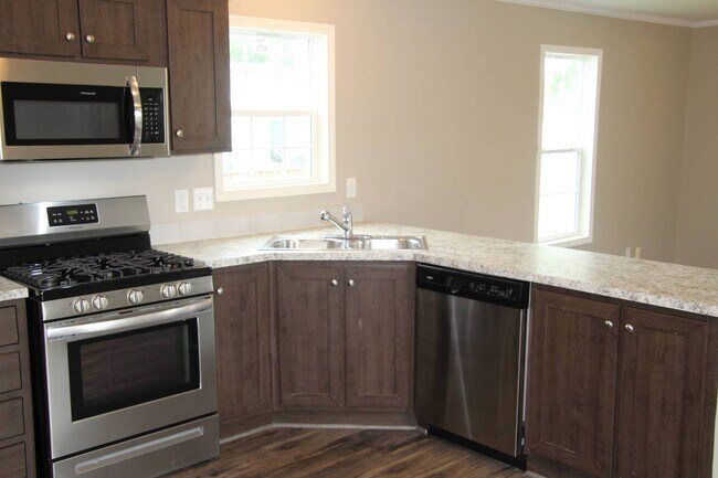 Photo - 6930 NE 56th St