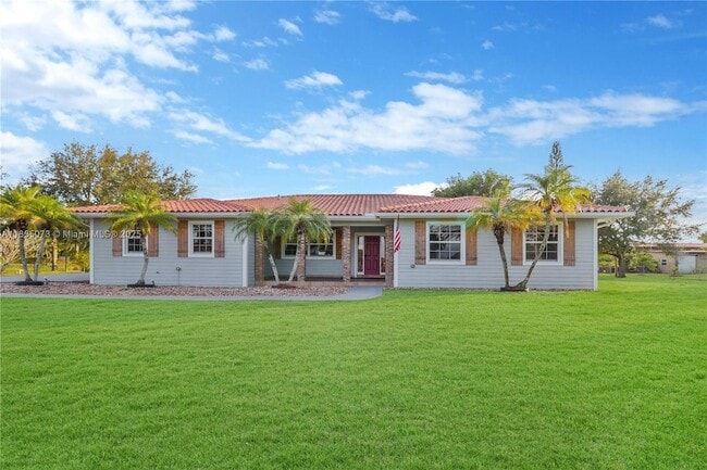 Building Photo - 20880 SW 234th St Rental