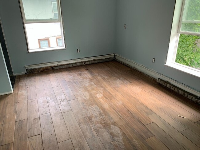 Building Photo - 420 Emmet St Rental