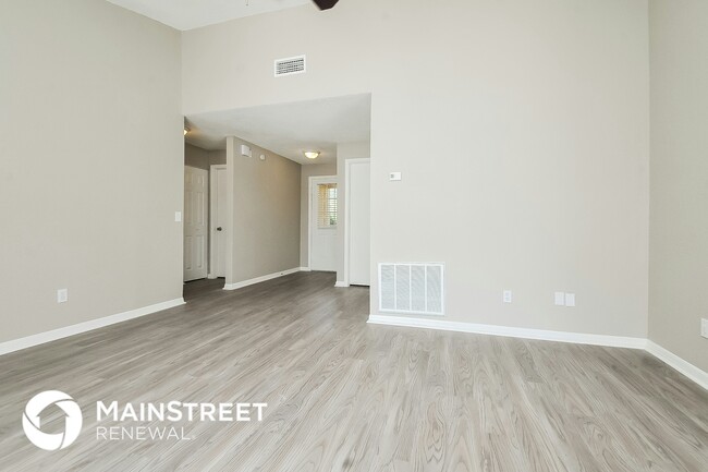 Photo - 1625 Crossridge Dr