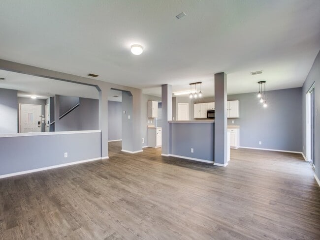 Photo - 307 Quince Flower