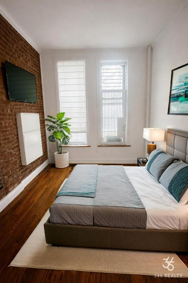 Photo - East 10th Street Unit 1E