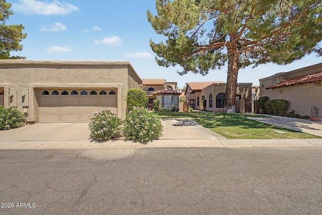 Building Photo - 4106 E Sunnyside Dr