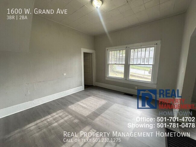 Photo - 1600 W Grand Ave