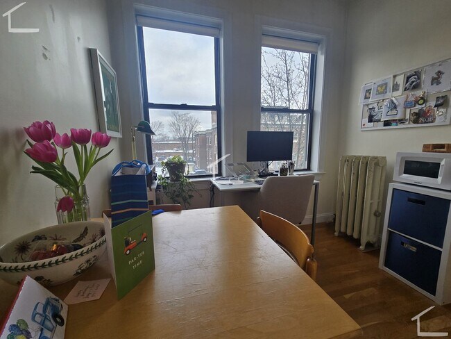 Photo - 1Br/1Bth, Laundry in building! Heat/Hot Water included!