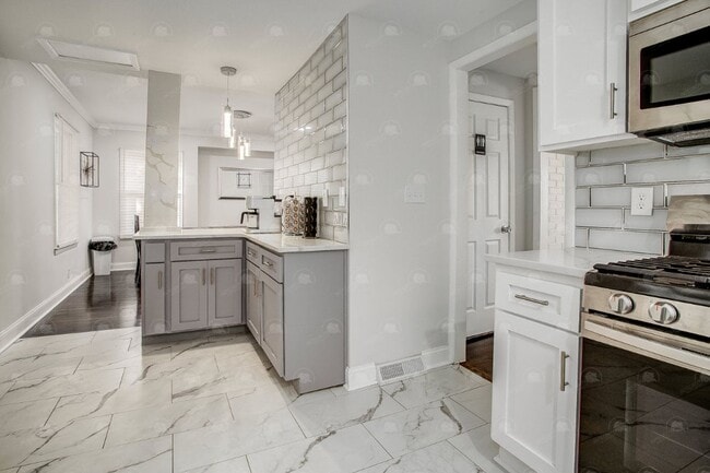 Photo - 3-bedroom 3-bathroom w/a loft in historic ...