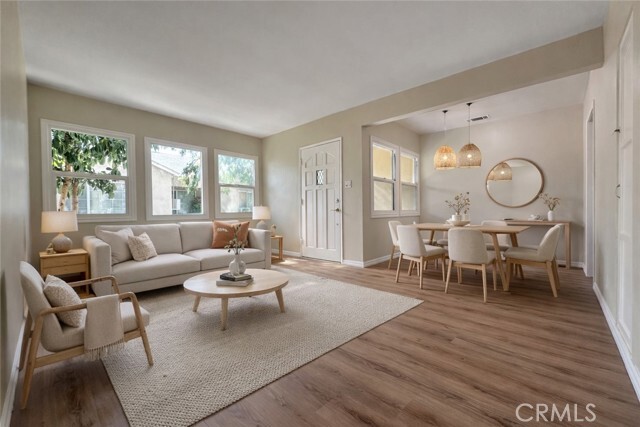 Building Photo - 7452 Woodley Ave