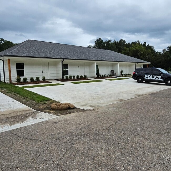 Photo - 1300 Lafourche Dr