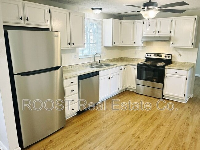 Photo - 3044 Arrowsmith Dr