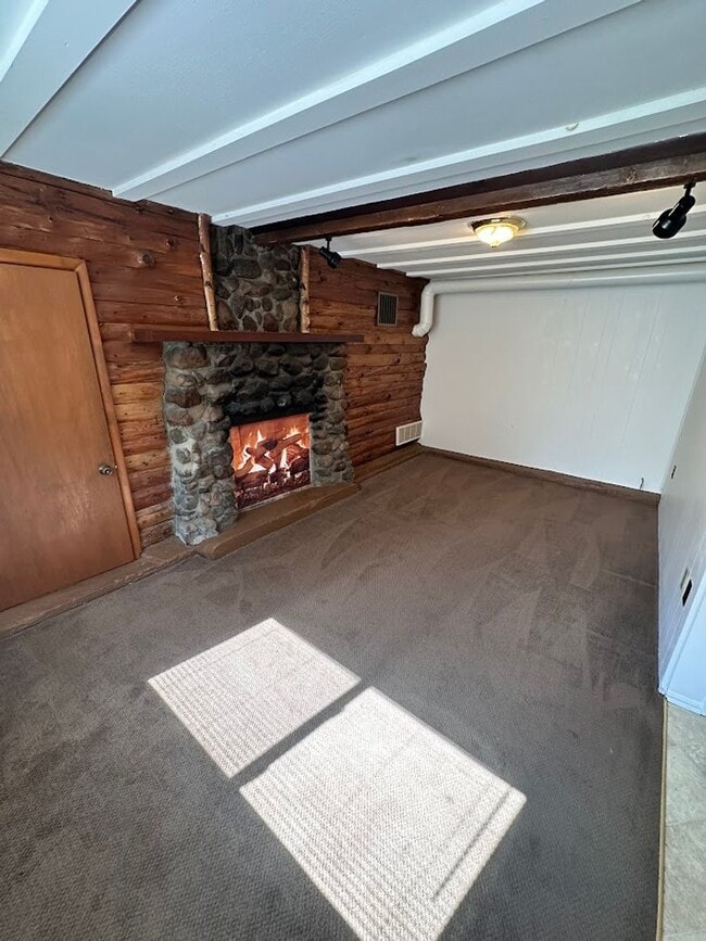 Photo - 6395 Lakeshore Rd Unit 6395-02