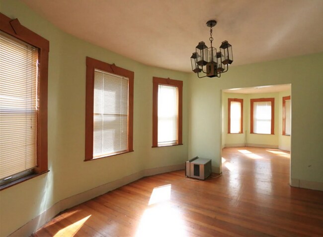 Photo - 59 Conwell Ave Unit 1