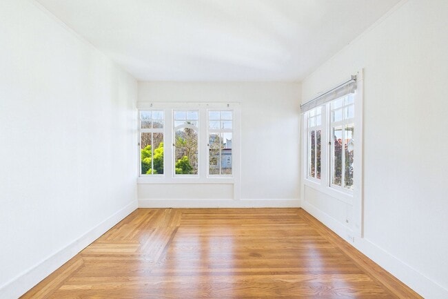 Photo - 924 Clayton St