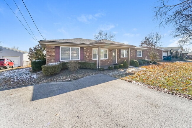 Building Photo - 6506 Missionary Ridge Dr