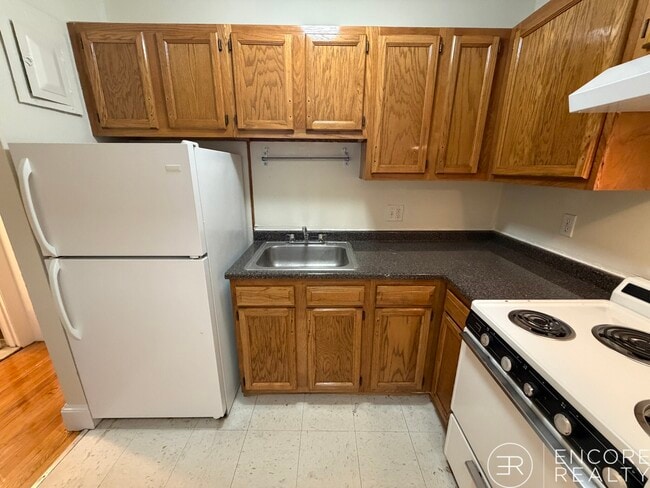 Photo - 33 Lancaster Terrace Unit 103