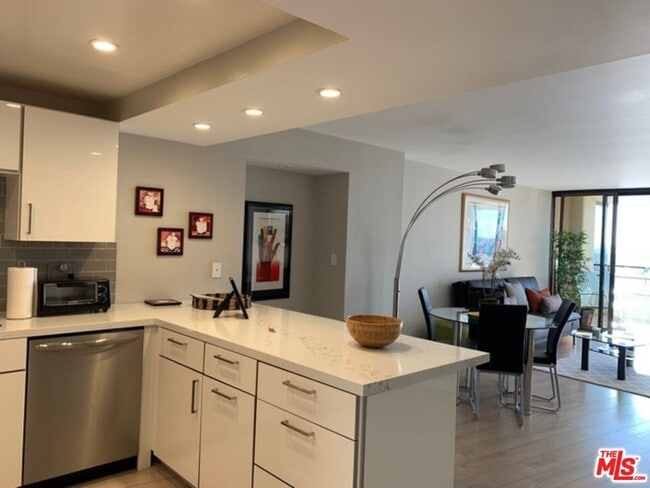 Photo - 4314 Marina City Dr Unidad 424