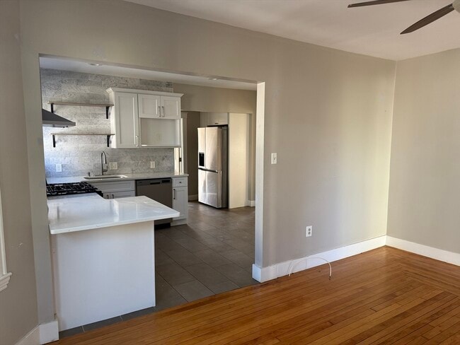 Building Photo - 37 Rawson Rd Unit 1 Rental