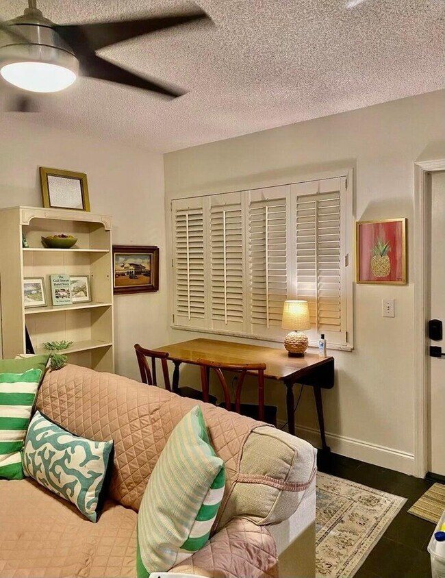 Photo - 30 S J St Unit 14