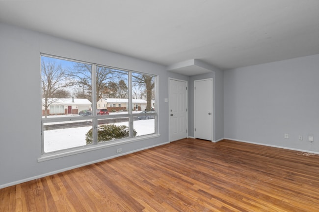 Photo - 115 Clearview Dr