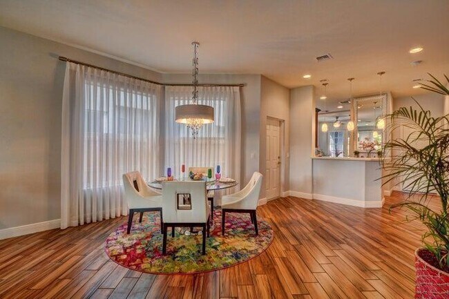 Photo - 1135 NE 3rd Ave