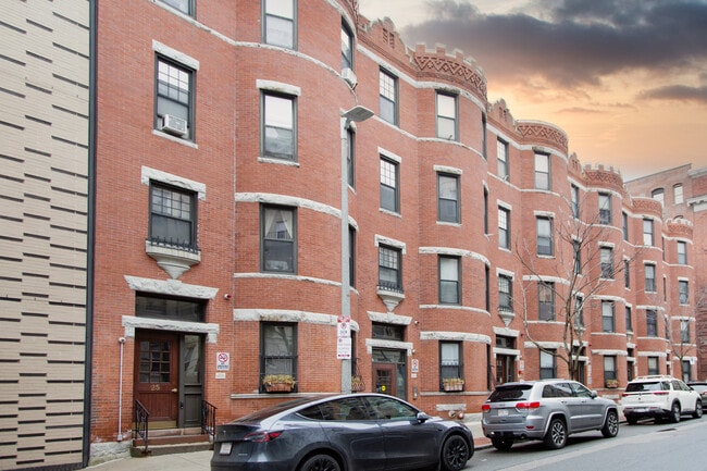 15-25 Hemenway St