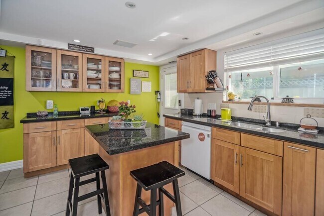 Photo - 11420 Seabrook Crescent Unité Main Suite