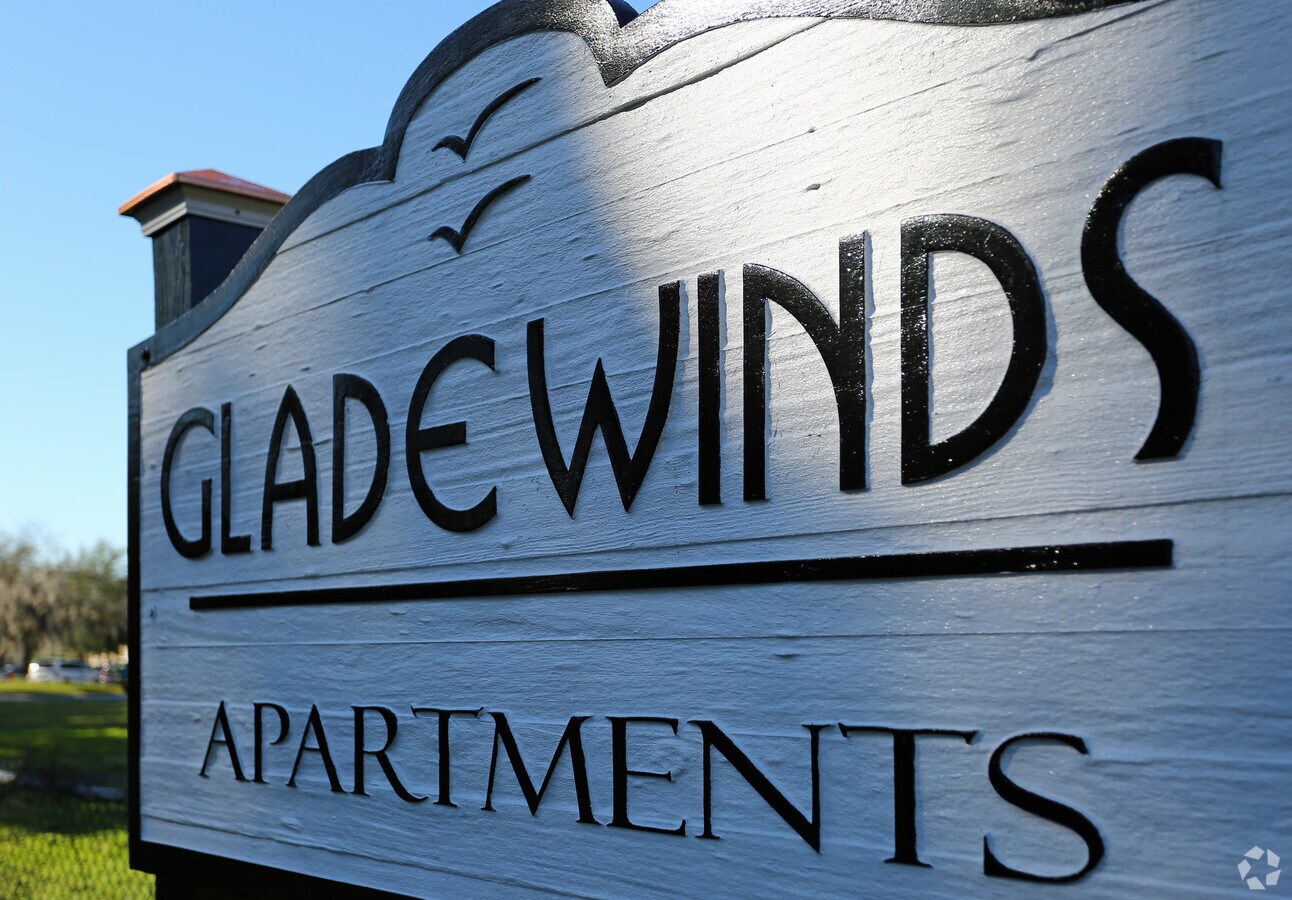 Photo - Gladewinds Apartments