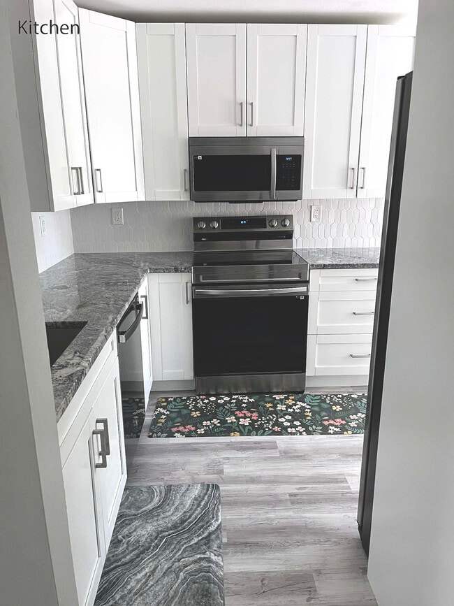 Photo - 3023 Beecher Dr E