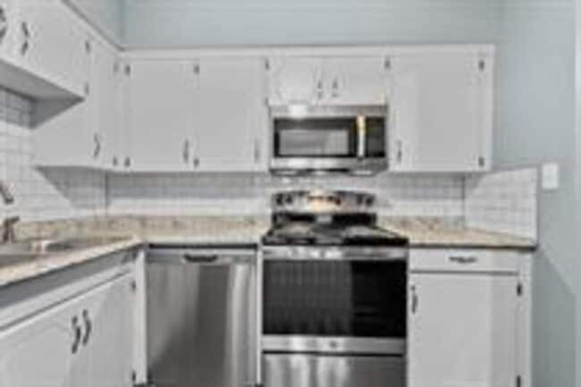 Photo - 5 NW O'Brien Rd