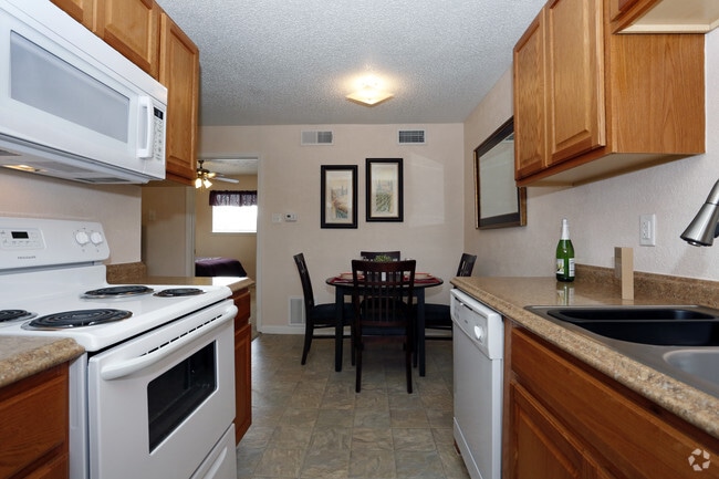 650SF_One Bedroom_Kitchen