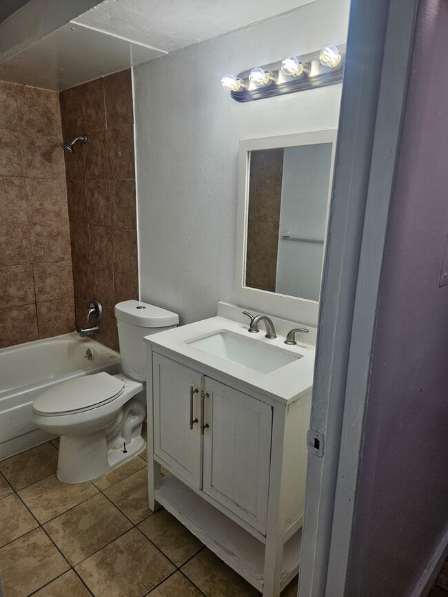 Photo - 741 N Riverside Dr Unit North Salt Lake Apartment