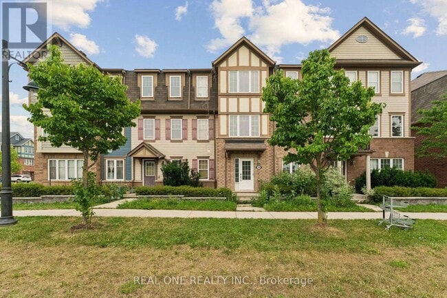 Photo - 30 Henneberry Ln