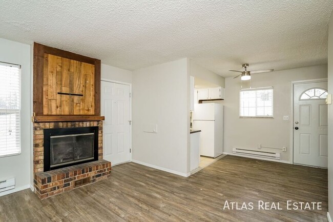 Building Photo - 946 N 19th St Unit A Rental
